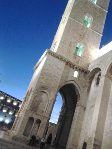 Arco' B&B Trani Cattedrale Eksteriør bilde